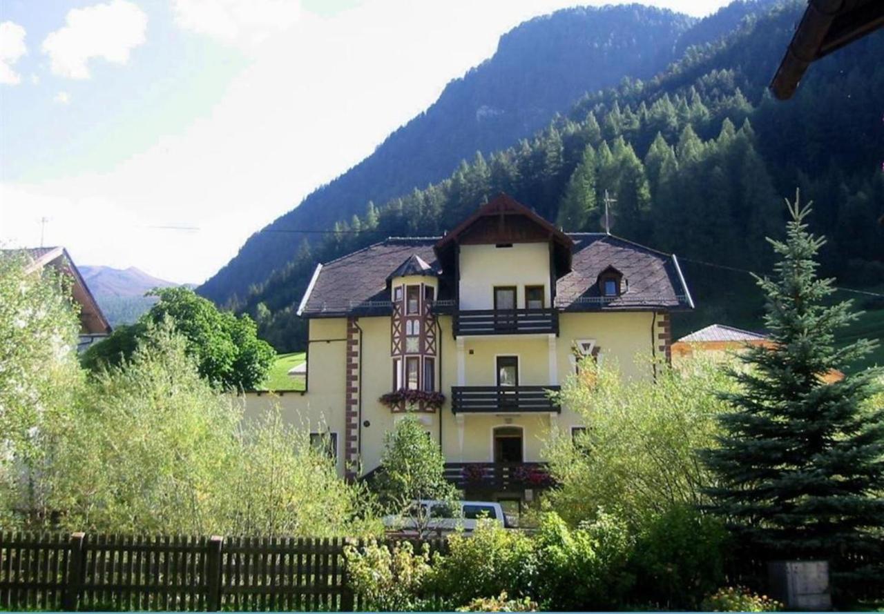 Gasthof Geraerhof Vals Exterior photo